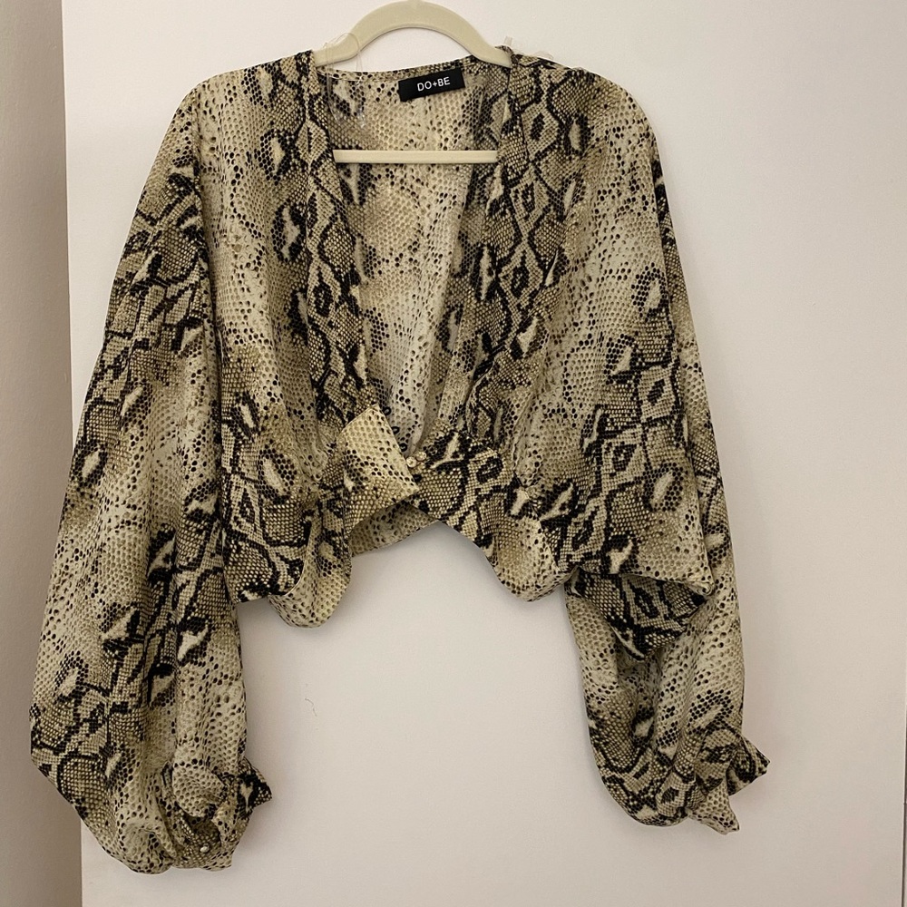 Ruby and Jenna Snakesking cropped blouse